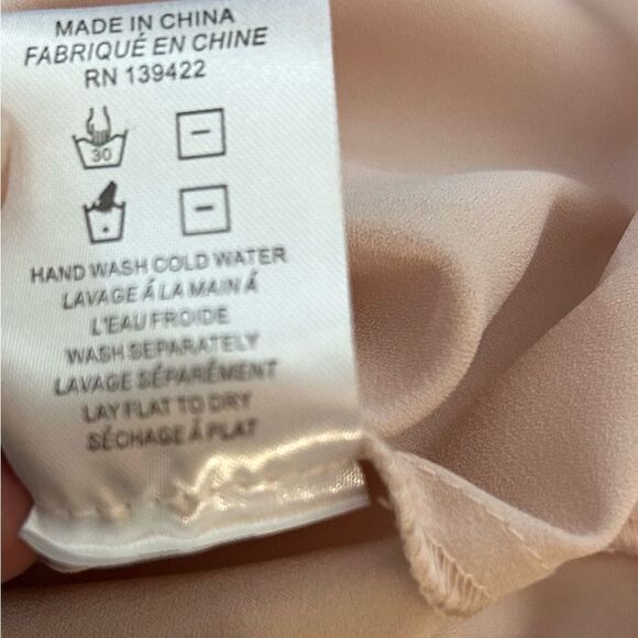 TOBI Nude Light Tan Flowy Sleeveless Lined Camisole Top Size XS New with Tags - Picture 5 of 9